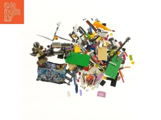 Lego Nexo Knights samlesæt fra Lego (str. 0,95 kg cm)