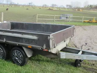 Leje af 1000kg ladtrailer Weekend