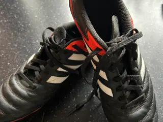 Adidas fodboldstøvler 