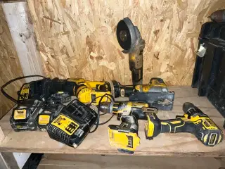 5 Stk. Værktøj DEWALT + Batterier, Oplader