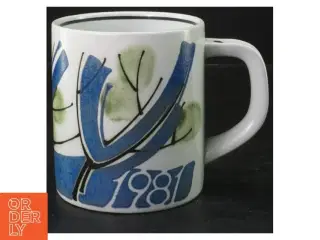 Årskrus fra 1981 fra Royal Copenhagen (str. Ø 10x11 cm)