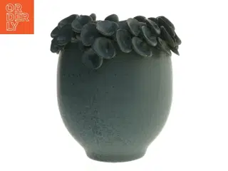 Dekorativ vase med blomsterpræg fra Bahne (str. 19 cm)