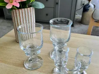 Holmegård Tivoliglas: 2 ølglas +3 snapseglas 