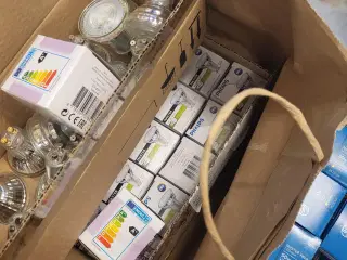Forskellige LED pærer Philips, Osram