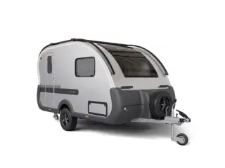 2026 - Adria Action 391 LH Sport   NY udgave!  Enkeltsenge m/sidehængt bord, 1500 kg. aksel, endekøkken, panorama-vindue, Combi 4E fyr (m/ el-patron), stor køle/ frys