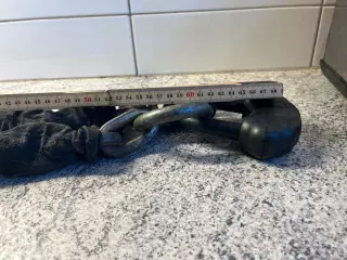 Kædelås, der holder tyvene væk.