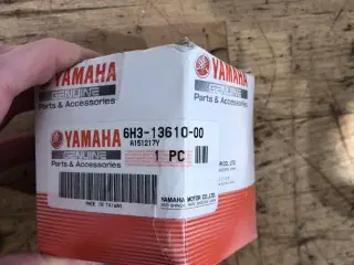 YAMAHA REED VALVE ASSY