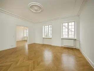 C.F. Richs Vej, 140 m2, 5 værelser, 20.708 kr., Frederiksberg, København