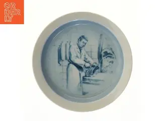 Blå og hvid tallerken fra Royal Copenhagen (str. Ø 18 cm)