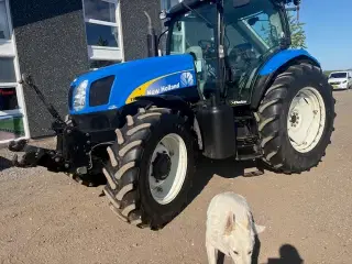 New Holland T 6050 DK. BARE FLOT M FRONTLIFT