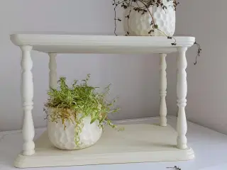 Væg hylde / blomster bord
