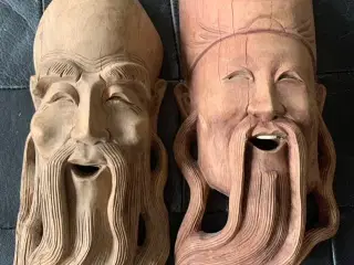 Håndudskåret asiatiske træmasker