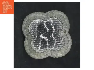 Glas skål (str. 4,5x4,5 cm)
