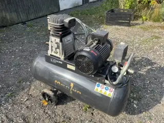 - - - Kompressor