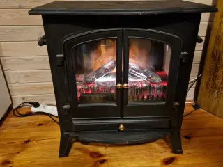 El brændeovn m.1800Watt varmelegeme