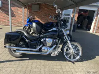 Kawasaki VN 900 Custom