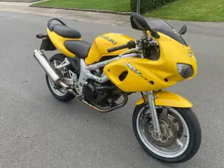 Suzuki sv650s