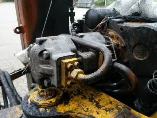 Hydrema 807 sælges i dele/for parts