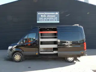 Mercedes-Benz Sprinter 319 3,0 CDI A2 H2 RWD 190HK Van Aut.