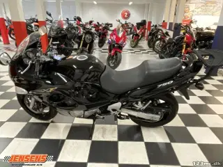 Suzuki GSX 750 F