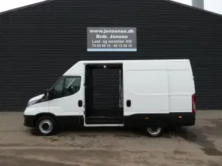 Iveco Daily 35S18 12m3 3,0 D 180HK Van 8g Aut.