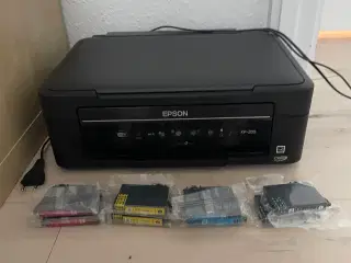 Epson XP 205 incl.8 farvepatroner