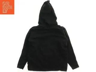 Sort hættetrøje med edderkop-design fra Mads & Mette (str. 110)