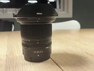 Nikon 14-30 mm f4 Nikkor Objektiv vidvinkel