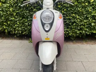 scooter sym mio 50