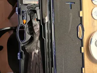 Næsten ny Beretta 688 76cm løb justerbar kindpude