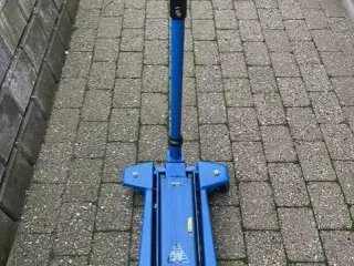 AC 2,0 tons værkstedsdonkraft.