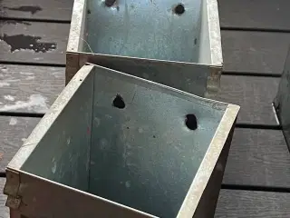 Kaninudstyr, foderautomater, højæk, drikkedunkm.m.