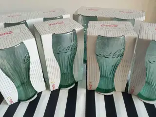 8 grønne Coca-Cola glas 30 cl, lodrette striber 