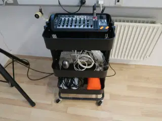 Stagepas YAMAHA 600i