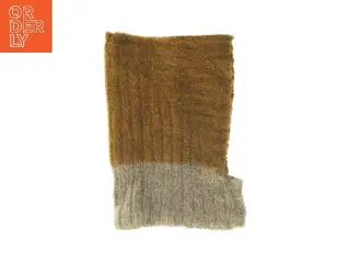 Strikket elefanthue (str. 29,5x22 cm)