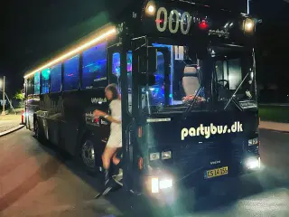 Bus volvo sort Åbenrå