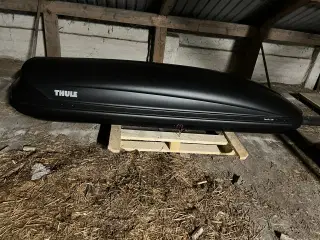 Thule Pacific 700 og Mercedes tagbøjler