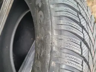 255/55R18 firestone vinter