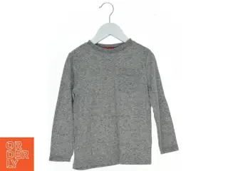 Langærmet t-shirt fra F&F (str. 116)