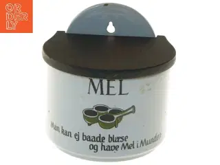 Vægmonteret melbeholder fra Knabstrup (str. Ø 13 cm)