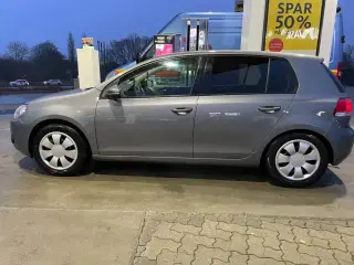 Golf VI 1.6 TDI 105 HK DSG BM Trendline 