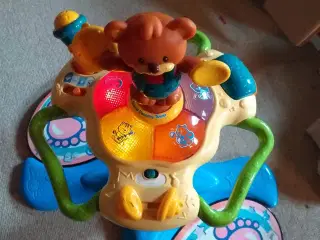 Musik spiller til små børn