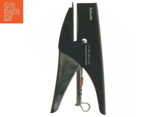 Hæftemaskine fra Esselte fra Esselte (str. 15,5x8 cm)