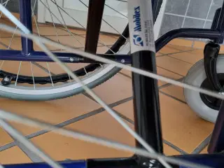Kørestol Mobilex m. Safe-med. pude