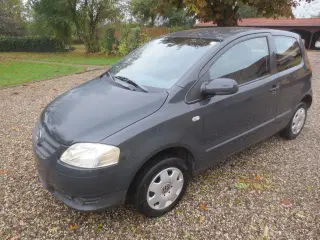 VW Fox 1.2 i Nysynet med træk. 