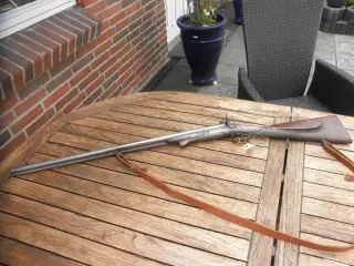 Haglgæver Løbets længde 713 mm. diam 16 mm