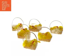 Sæt med 6 påskekurve med gule kyllinger (str. 6 stk 5 cm)