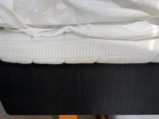 Dobbeltseng  140x200 boxsmadras 