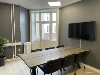 Fuldt serviceret co-working kontor på Ny Christiansborg
