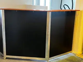 Mobil bar/ skranke på hjul